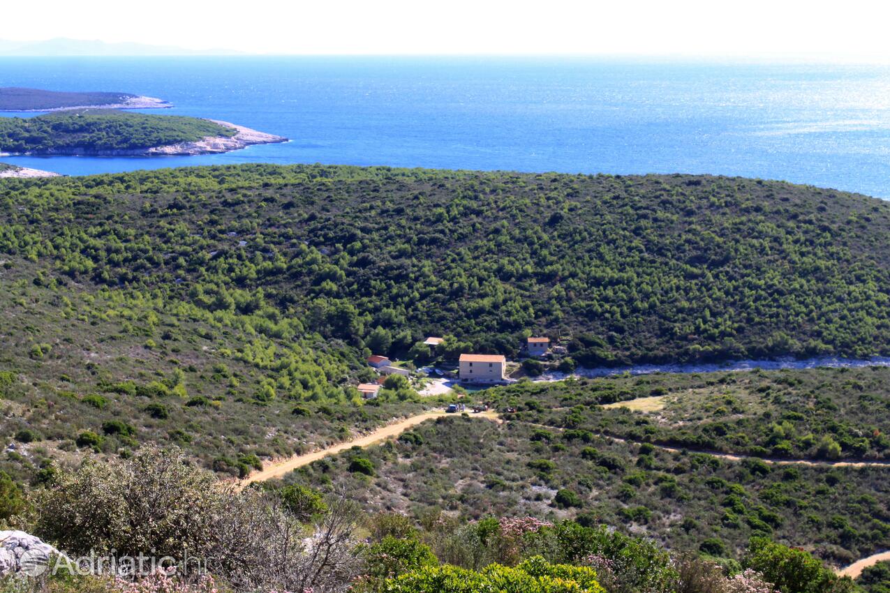 Velika Travna auf der Insel  Vis (Srednja Dalmacija)