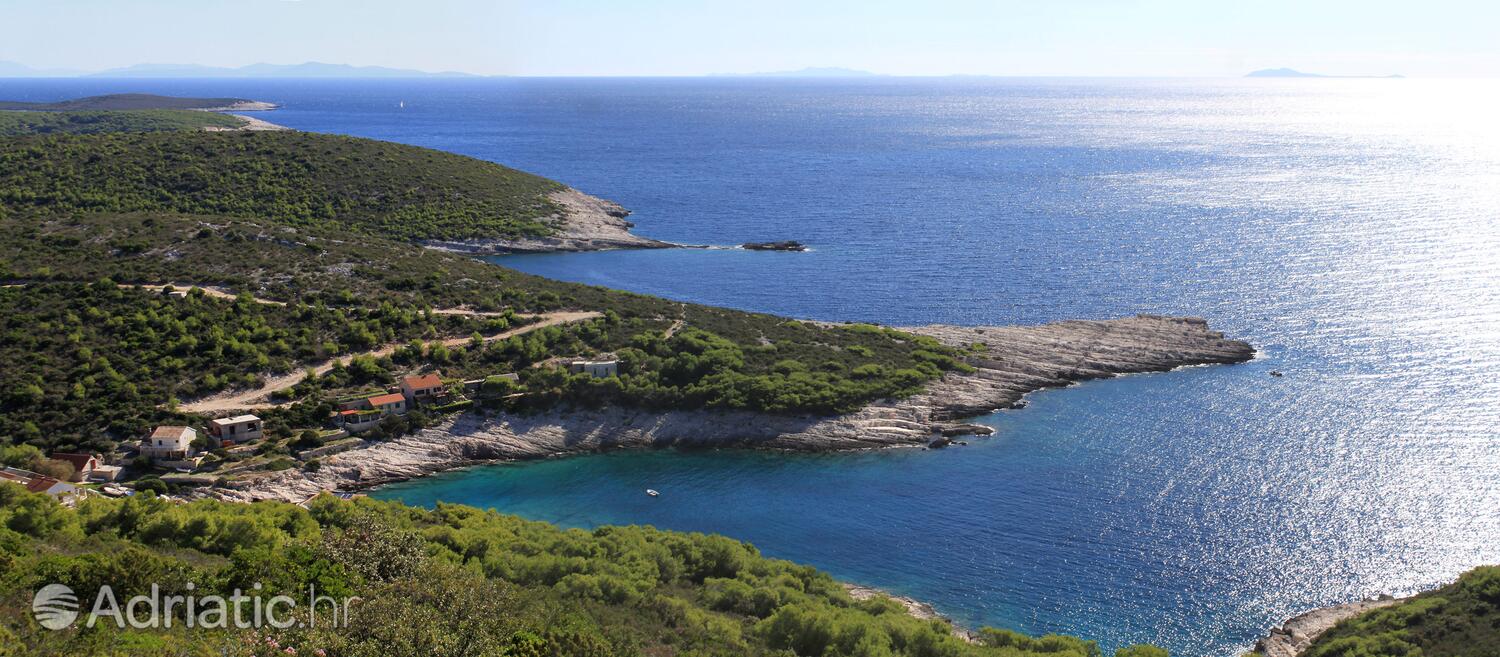 Mala Travna auf der Insel  Vis (Srednja Dalmacija)