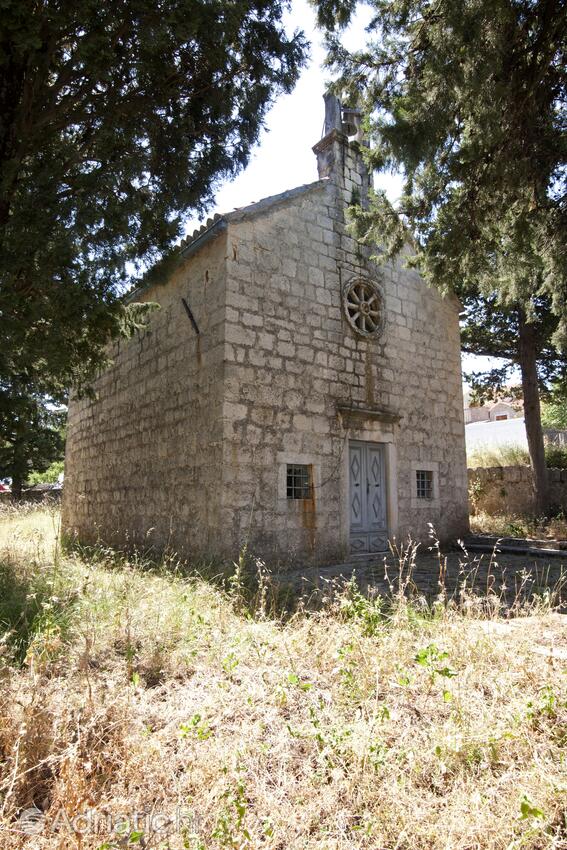 Dračevica en la isla Brač (Srednja Dalmacija)