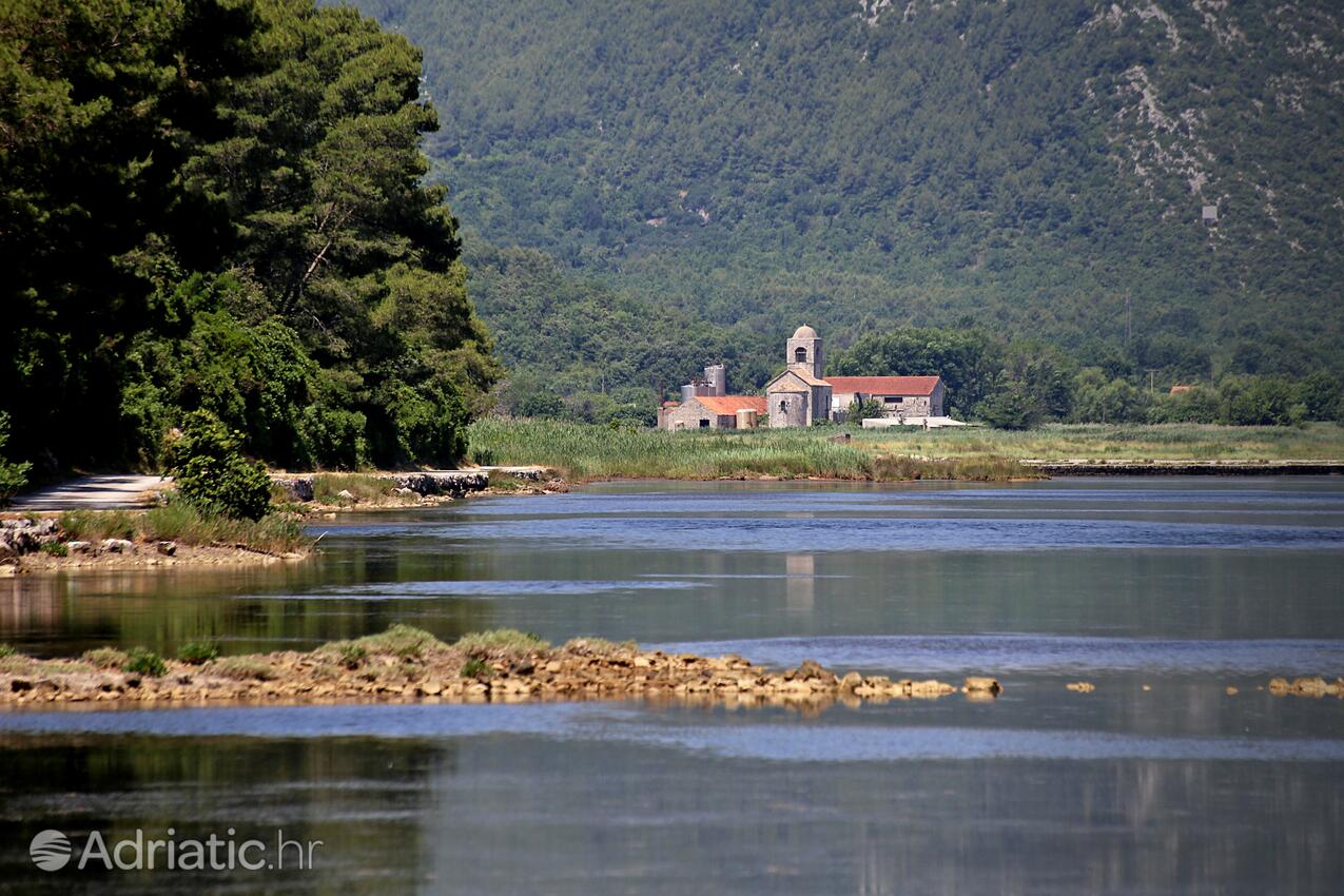 Ston на Рив'єрі Pelješac (Južna Dalmacija)