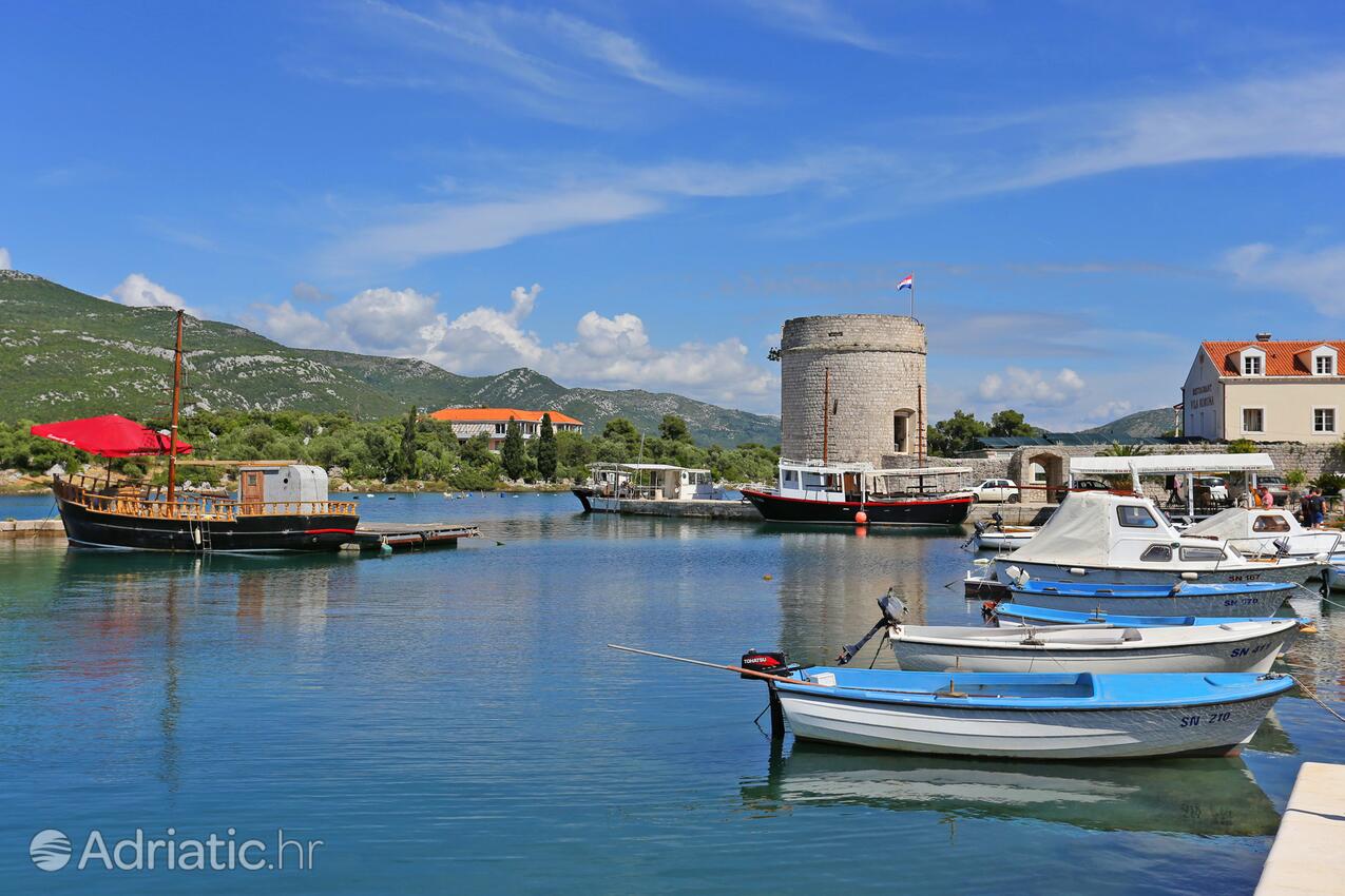 Mali Ston na riwierze Pelješac (Južna Dalmacija)