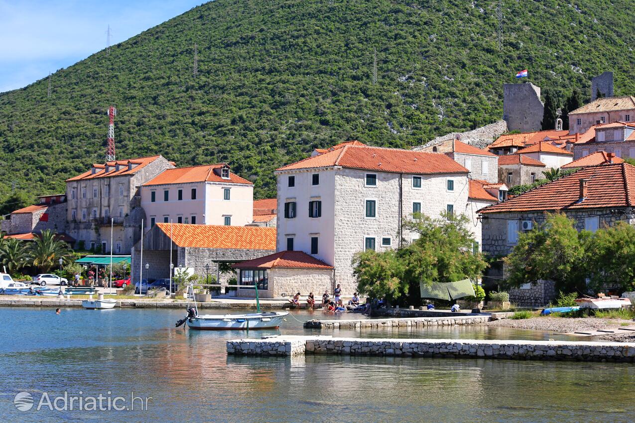 Mali Ston na riwierze Pelješac (Južna Dalmacija)