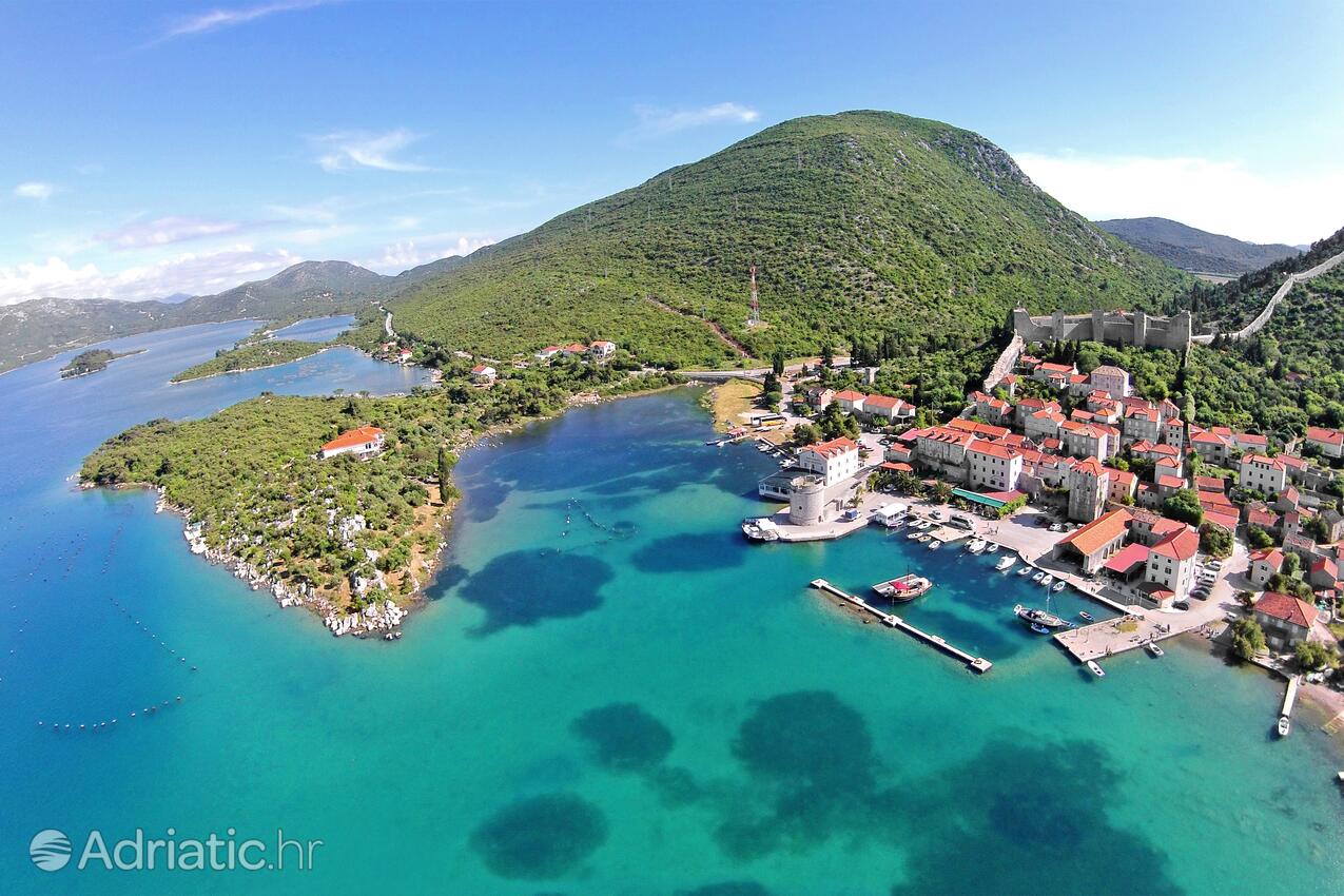 Mali Ston na riwierze Pelješac (Južna Dalmacija)