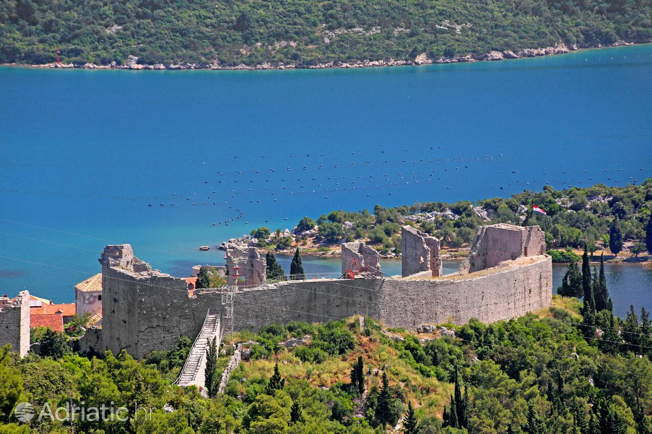 Mali Ston na riwierze Pelješac (Južna Dalmacija)