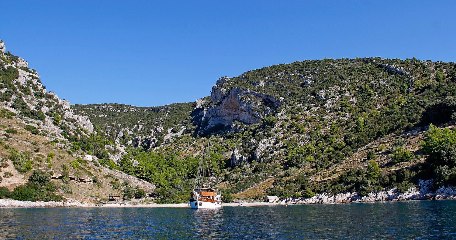 Velo Zvirje na wyspie Brač (Srednja Dalmacija)
