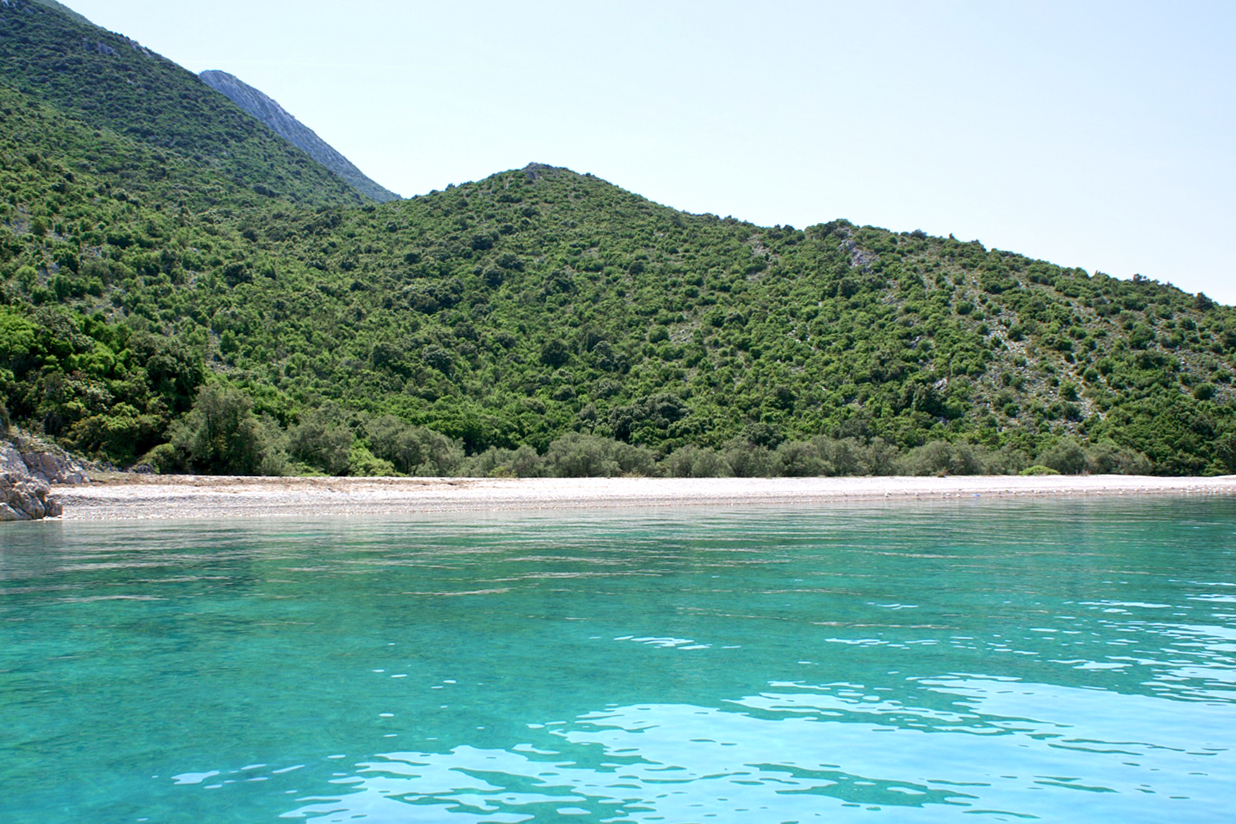 Where to stay near Divna