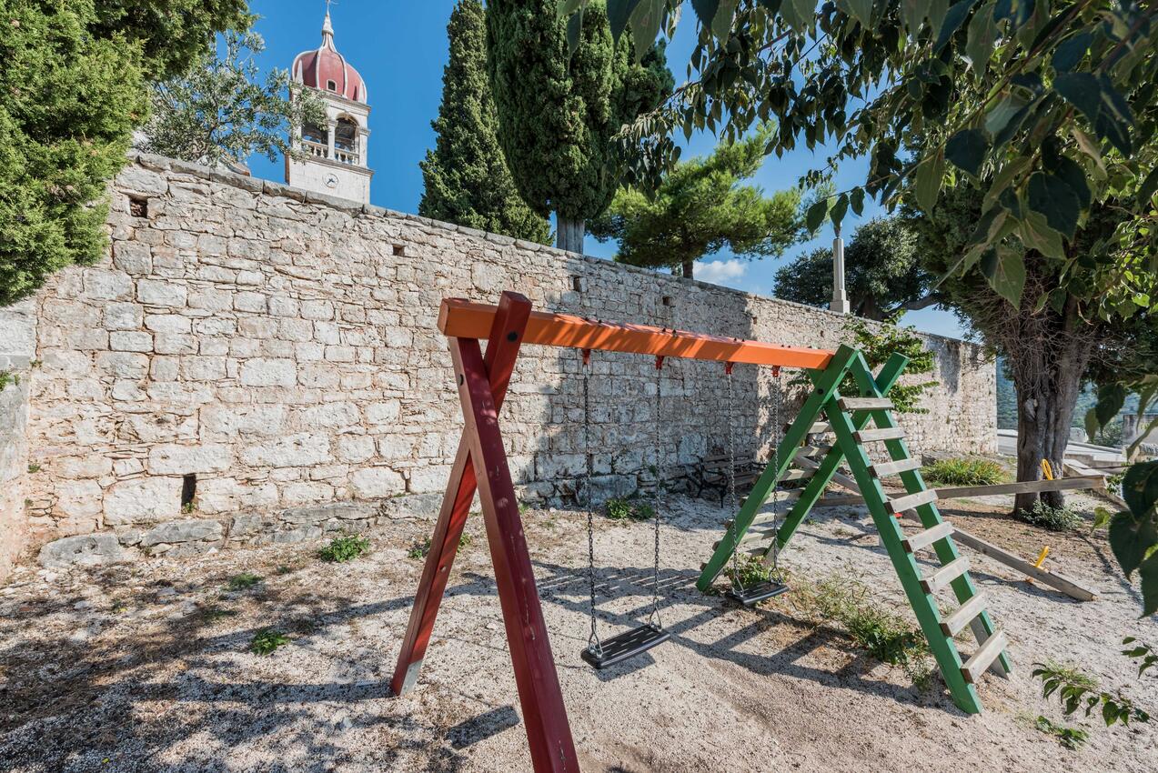 Donji Humac sur l’île Brač (Srednja Dalmacija)