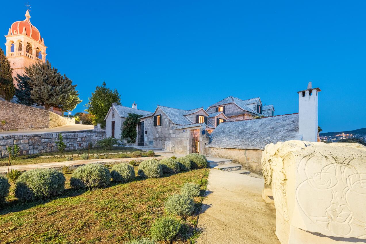 Donji Humac sur l’île Brač (Srednja Dalmacija)