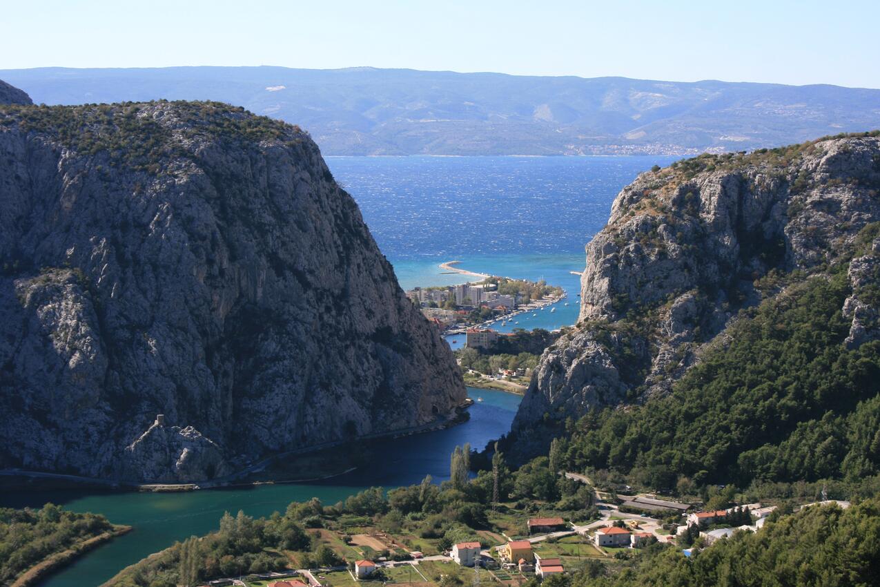 Ostrvica in Omiš riviera (Srednja Dalmacija)