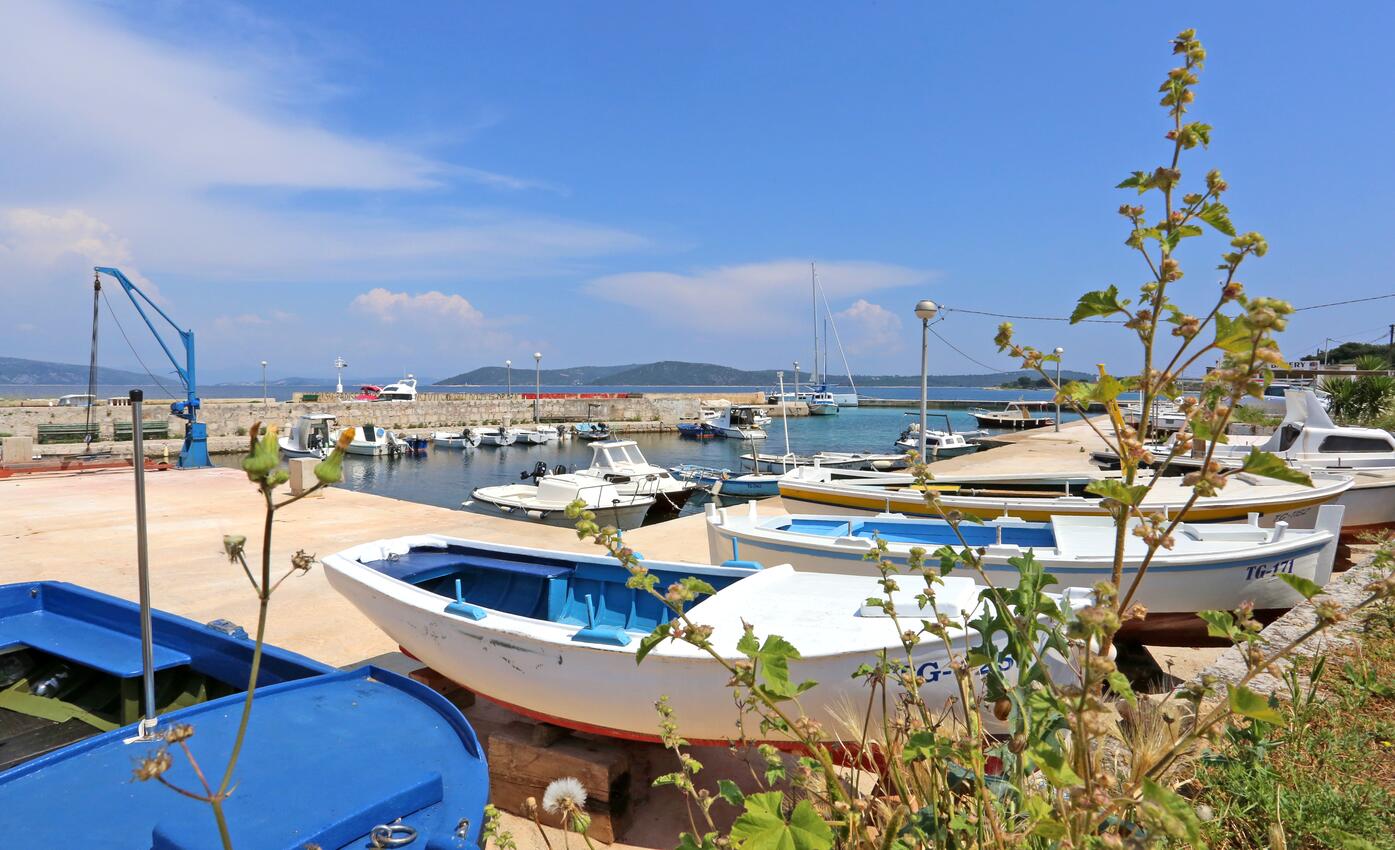 Drvenik Mali - Apartments by the sea Drvenik Mali, Drvenik