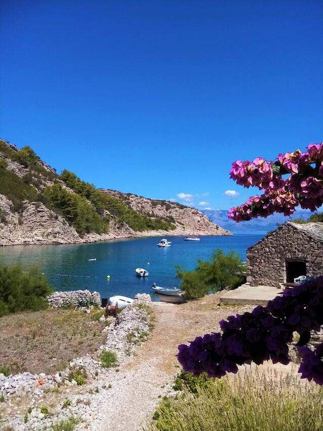 Kruševa sur l’île Hvar (Srednja Dalmacija)