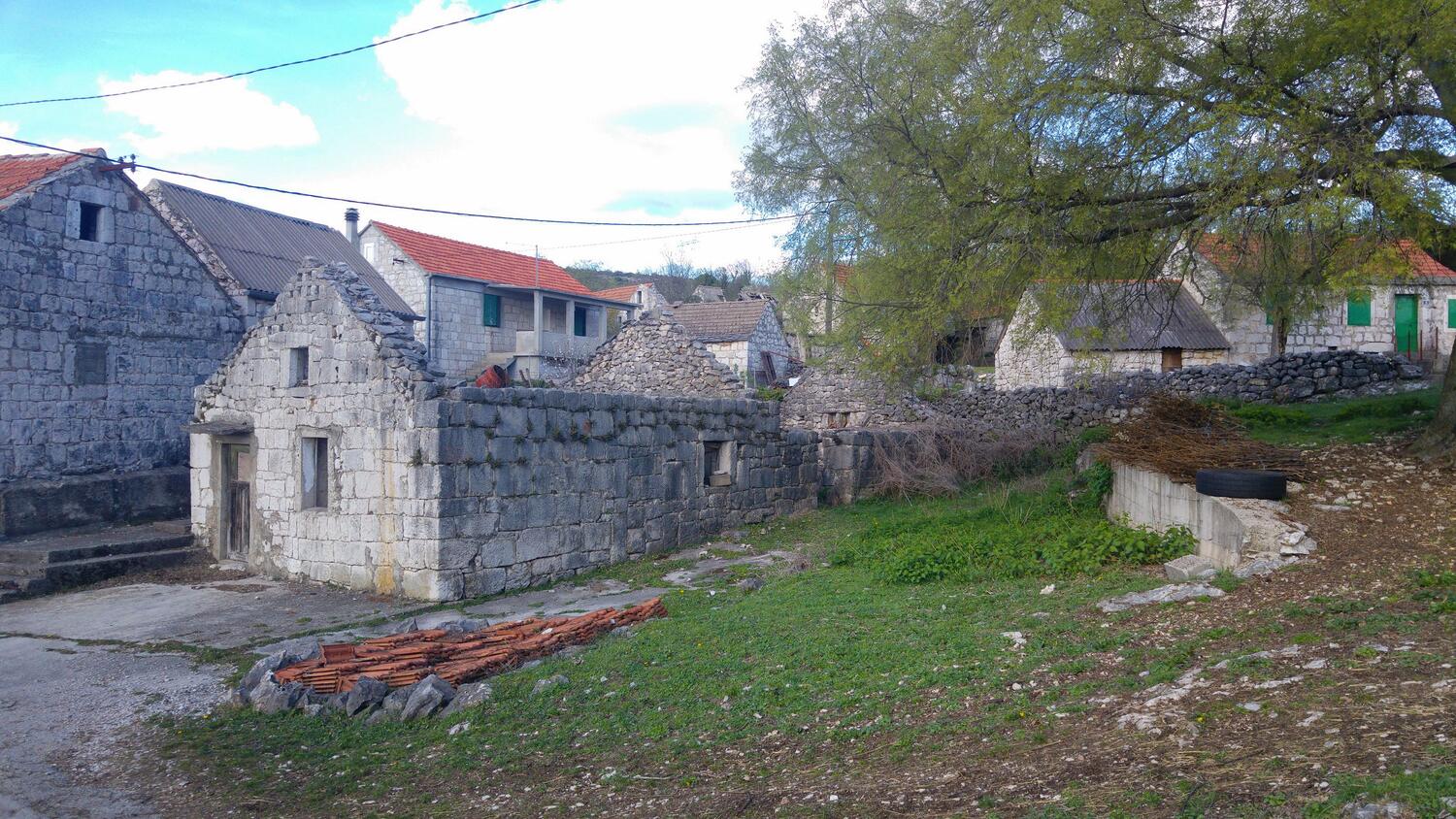 Dugobabe dans la côte Zagora (Srednja Dalmacija)