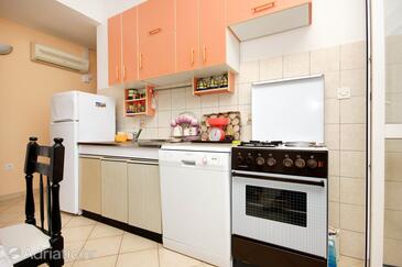 Ferienwohnungen am Meer Marina, Trogir - 10003