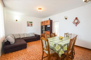 Ferienwohnungen am Meer mit Pool Marusici, Omis - 10009