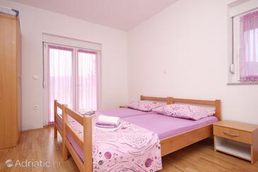 Apartmány s parkovištěm Poljica, Trogir - 10010 Adriatic.hr