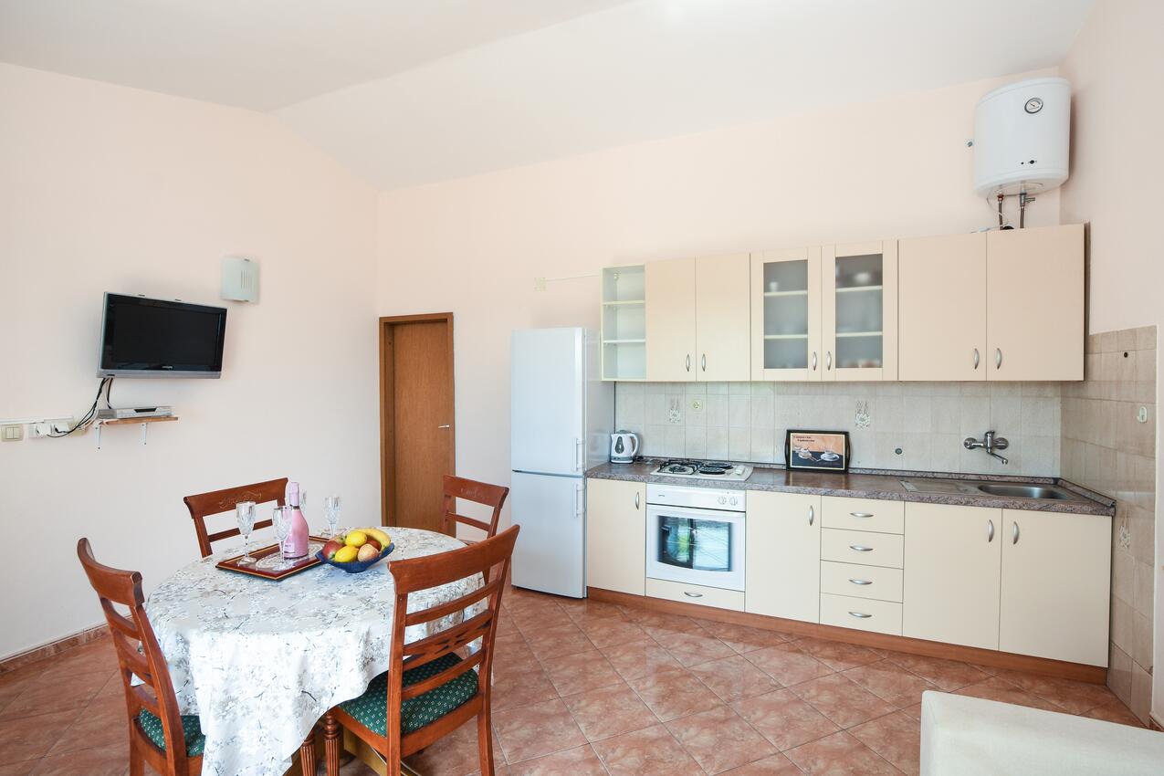 Appartamenti accanto al mare Marussici - Marušići, Almissa - Omiš - 10012