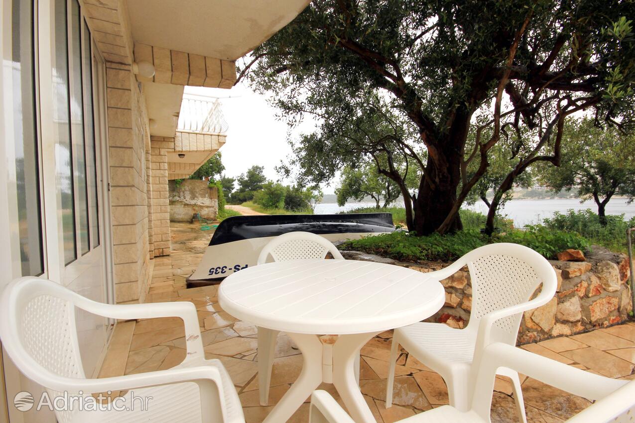 A-10015-a - Private accommodation - Apartments by the sea Šparadići, Šibenik