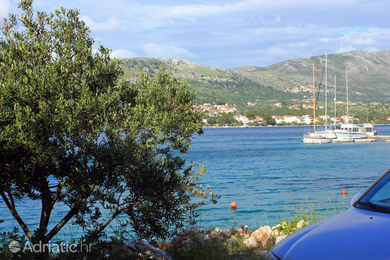 A-10015-a - Private accommodation - Apartments by the sea Šparadići, Šibenik