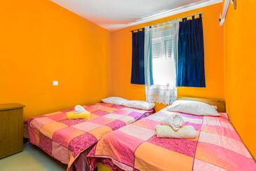 Ferienwohnungen am Meer Sparadici, Sibenik - 10015