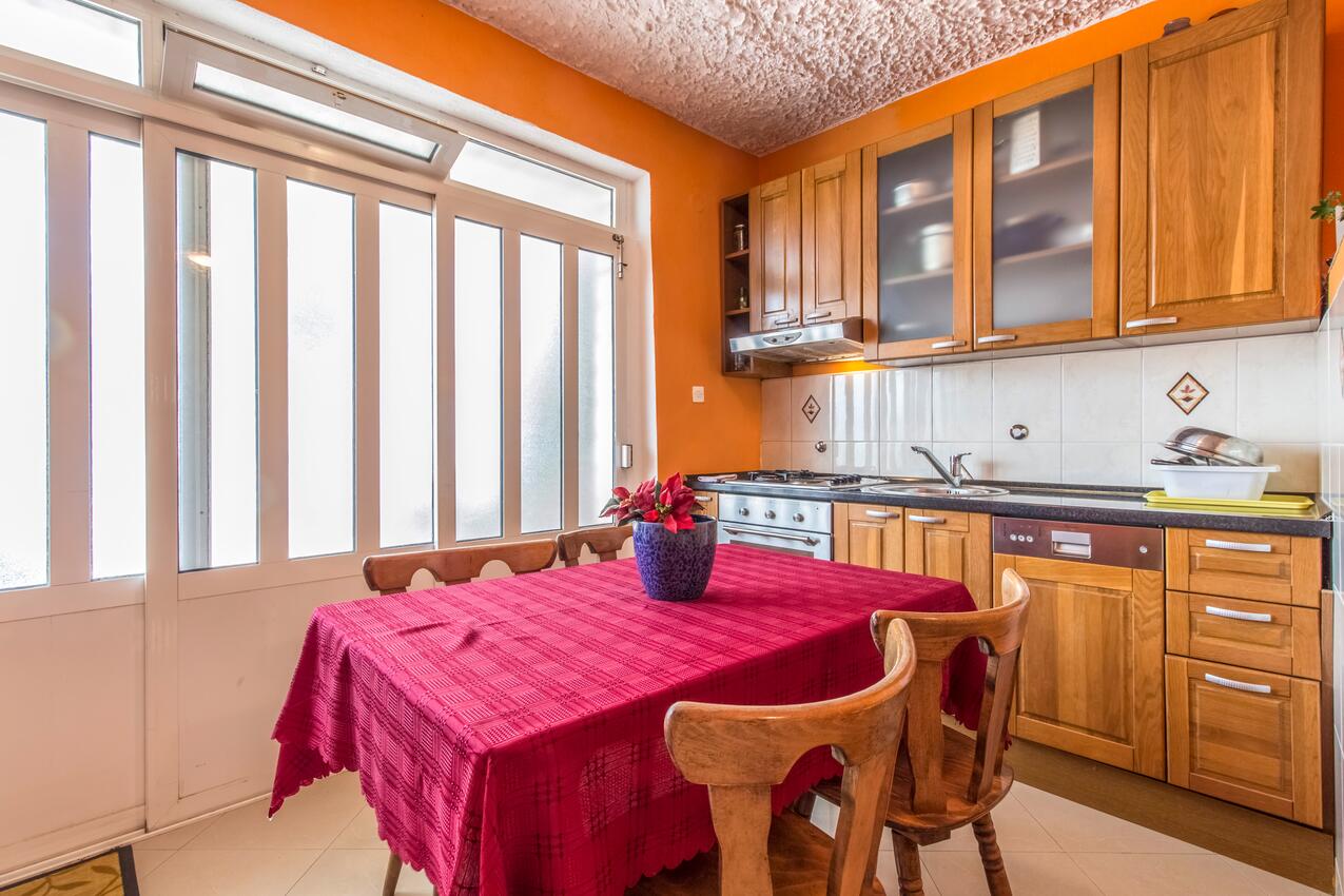 A-10015-b - Private accommodation - Apartments by the sea Šparadići, Šibenik