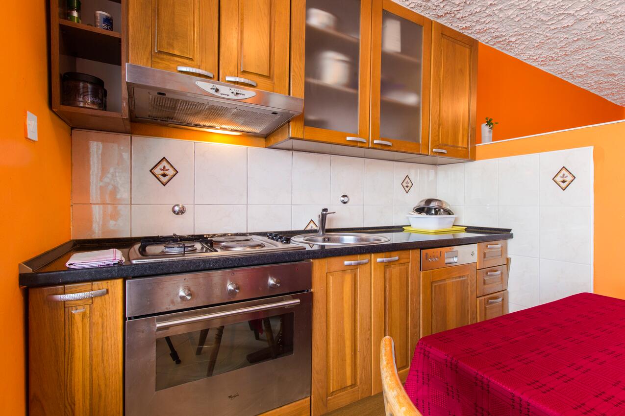 A-10015-b - Private accommodation - Apartments by the sea Šparadići, Šibenik