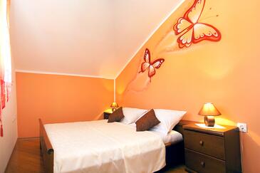 Апартаменти з паркуванням Водіце - Vodice - 10022