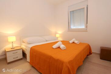 Apartments by the sea Klek, Neretva Delta - Ušće Neretve - 10031