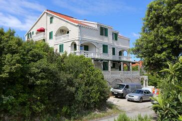 Apartments with terrace Korčula, South Dalmatia