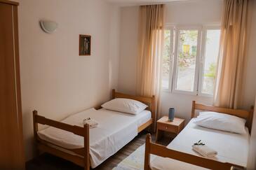 Apartmaji za družine z otroki Orebič, Pelješac - 10048