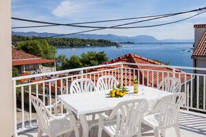 Trojizbový apartmán Lumbarda, Korčula (A-10049-a)