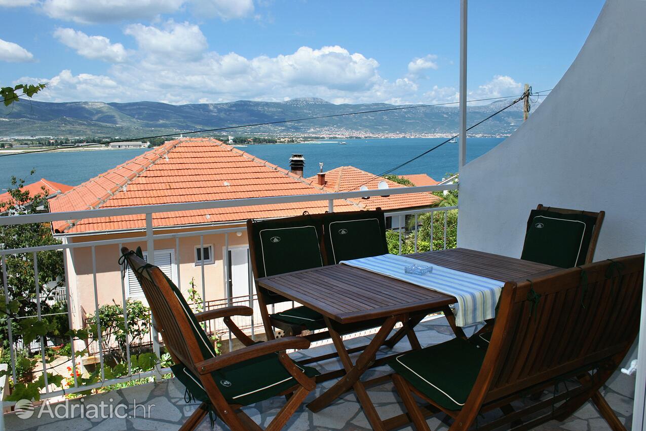 Apartments by the sea Mastrinka, Čiovo - 1005