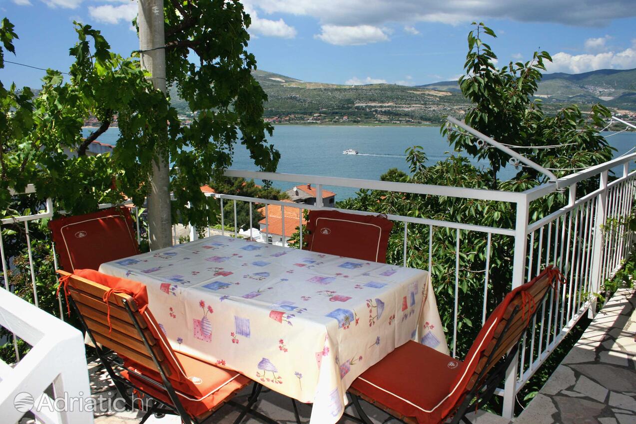 Apartments by the sea Mastrinka, Čiovo - 1005