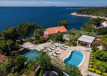 Seaside apartments with a swimming pool Prižba, Korčula - 10056 Adriatic.hr