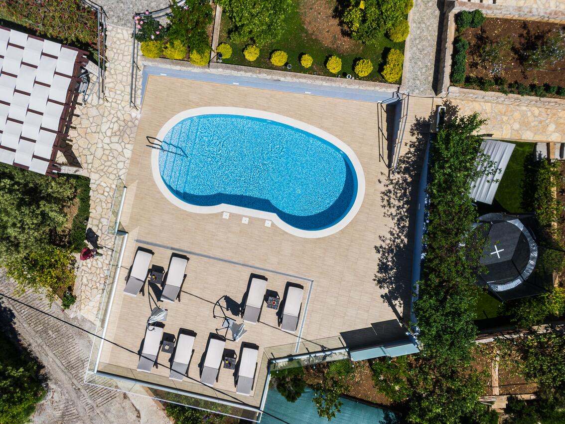 Seaside apartments with a swimming pool Prižba, Korčula - 10056