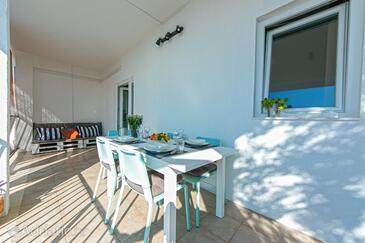 Apartments by the sea Pisak, Omiš - 1008