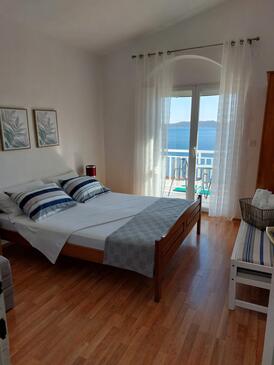 Apartmani s parkingom Pisak, Omiš - 1009