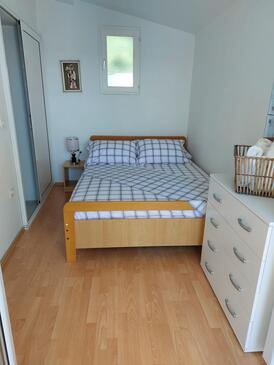 Apartmani s parkingom Pisak, Omiš - 1009