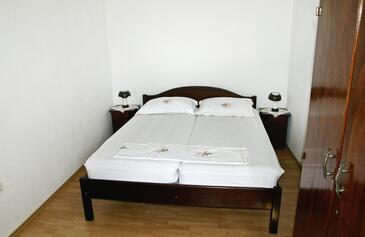 Apartmani uz more Pisak, Omiš - 1011