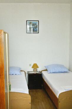 Apartmani uz more Pisak, Omiš - 1011
