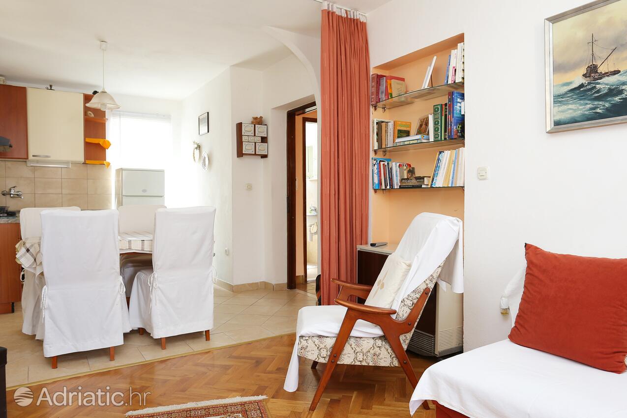 A-10112-a - Private accommodation - Apartments by the sea Žuljana, Pelješac