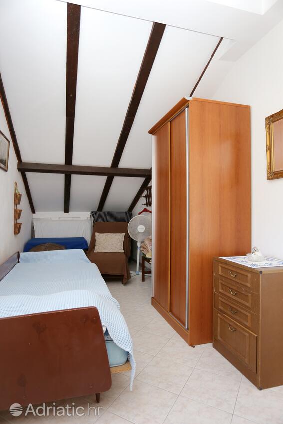 A-10112-b - Private accommodation - Apartments by the sea Žuljana, Pelješac