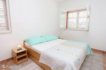 Ferienwohnungen am Meer Trpanj, Peljesac - 10136