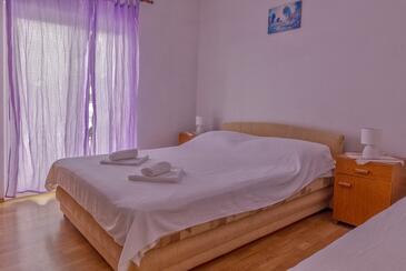 Apartmanok a tenger mellett Zuronja, Peljesac - 10137