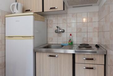 Apartmanok a tenger mellett Zuronja, Peljesac - 10137