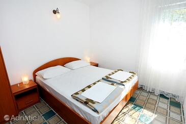 Apartments by the sea Pisak, Omiš - 1014