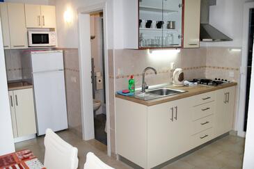 Apartamenty nad morzem Pisak, Omis - 1014