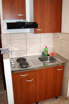 Apartments by the sea Pisak, Omiš - 1014