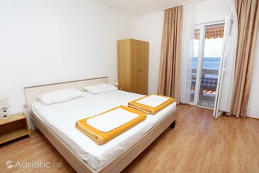 Apartamente lângă mare Pisak, Omis - 1014