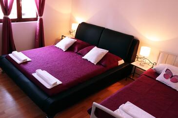 Apartamentos com terraço Orebić, Dalmácia do Sul