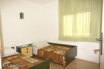 Apartments by the sea Pisak, Omiš - 1016